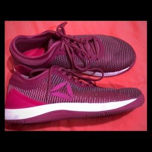 Women’s Reebok CrossFit nanos size 7